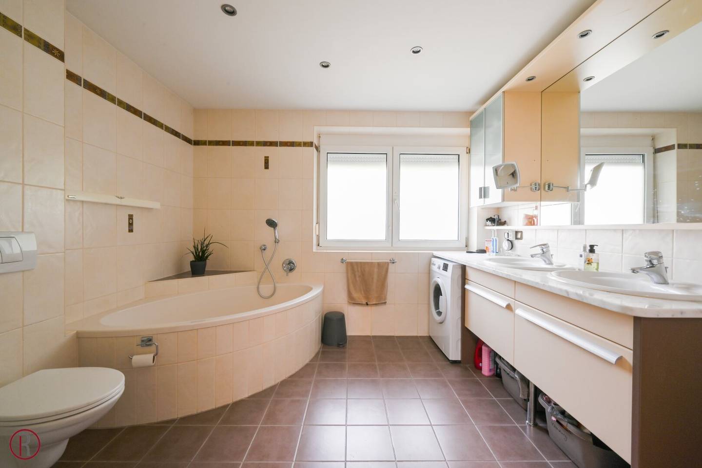 Penthouse-Feeling über den Dächern von Wiesing – 87 m² Wohnkomfort mit 54 m² Panorama-Dachterrasse
