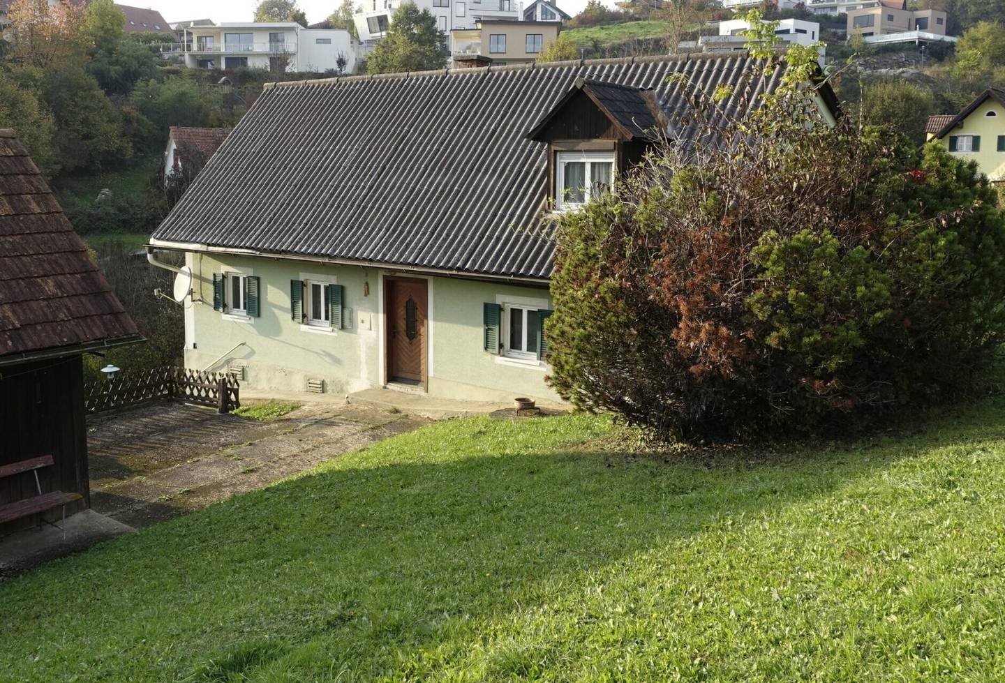 Idyllisches Grundstück mit Altbestand in ruhiger Sackgassenlage in begehrter Lage am Gedersberg