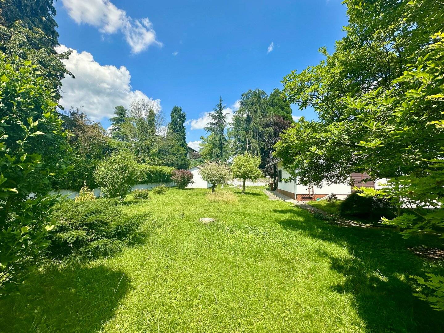 1.000 m² Grundstück mit Altbestand in exklusiver Ruhelage von 8010 Graz (Ragnitz)
