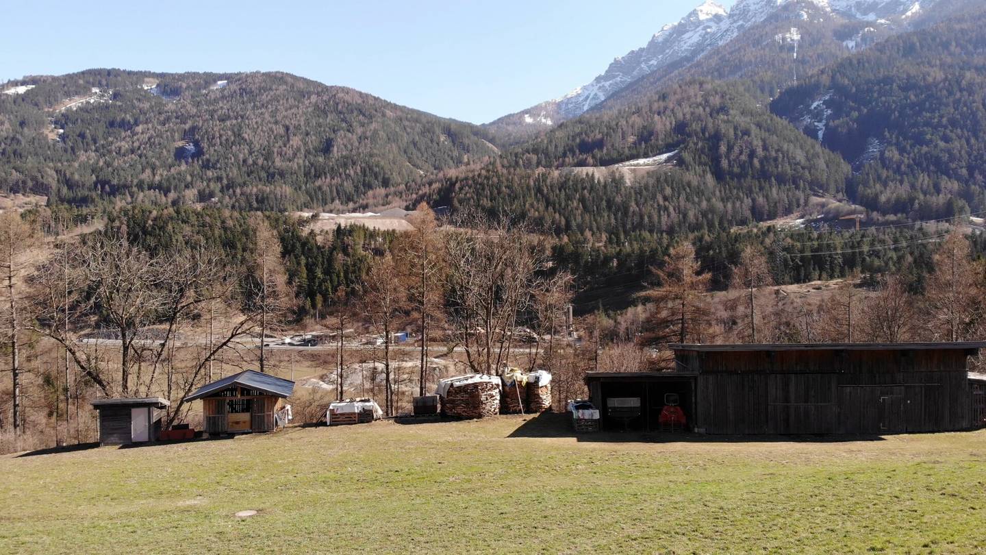 Sonniges Grundstück in Telfes im Stubai - entweder zum selbst bauen oder bauen lassen.