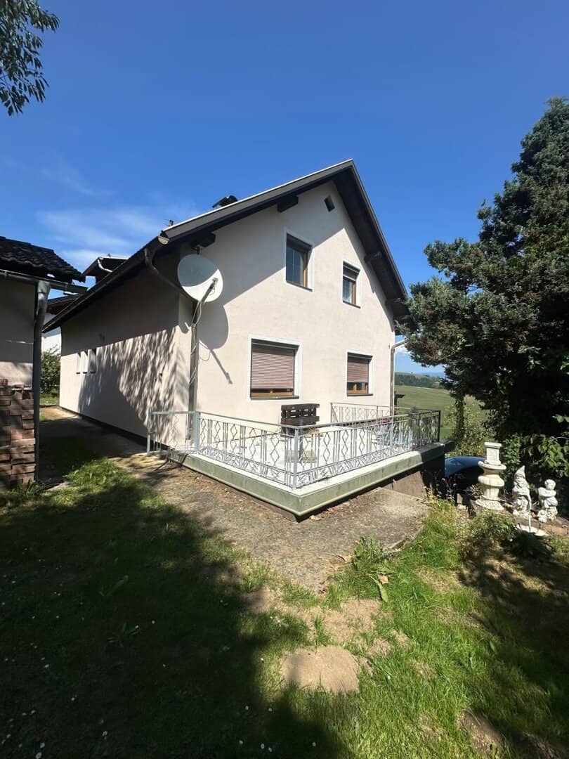Zweifamilienhaus in Griffen mit Panoramablick