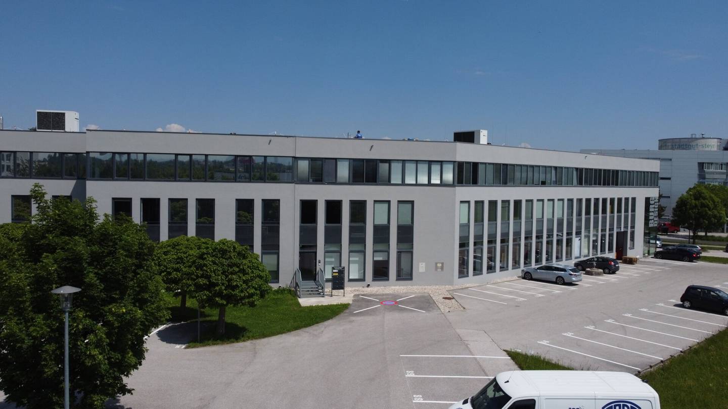 BÜROFLÄCHEN / STEYR / NEBEN B309 / TOP 4 / PROVISIONSFREI