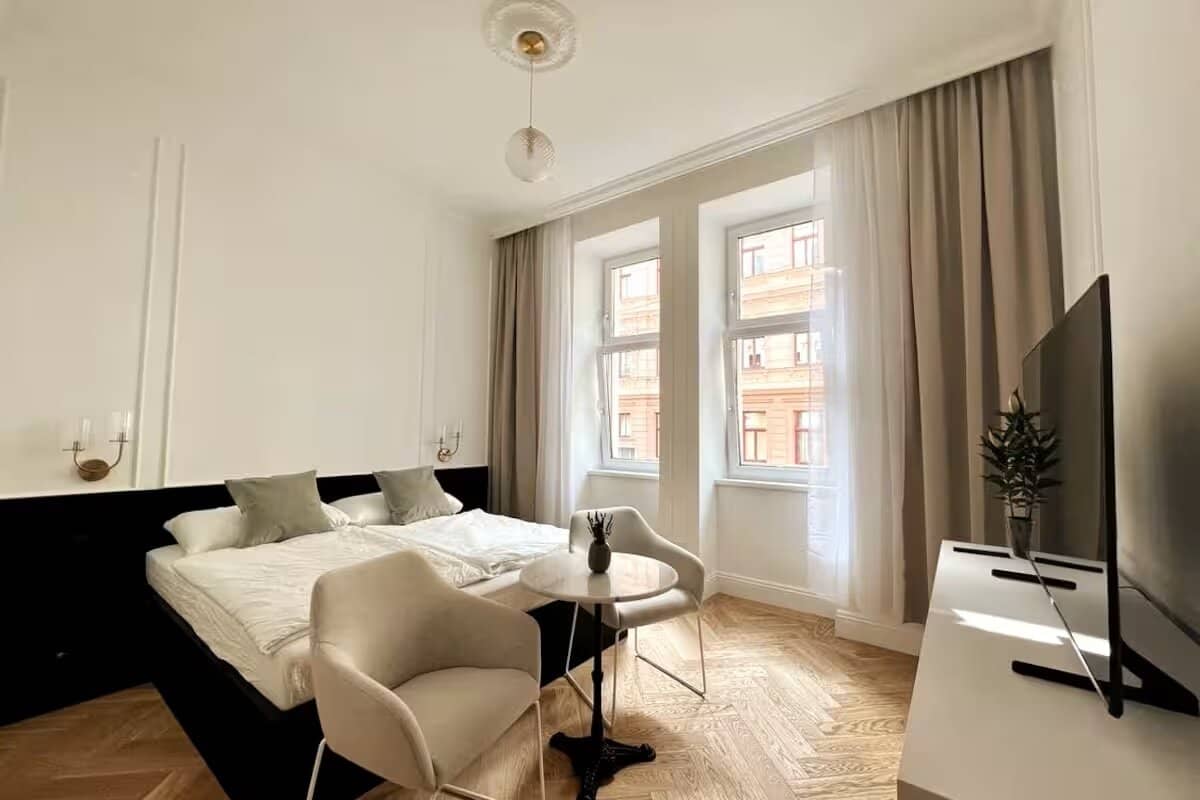 Pärchen-/Singlehit - Funktionale 2-Zimmer Altbauwohnung generalsaniert und vollmöbliert | Cottageviertel
