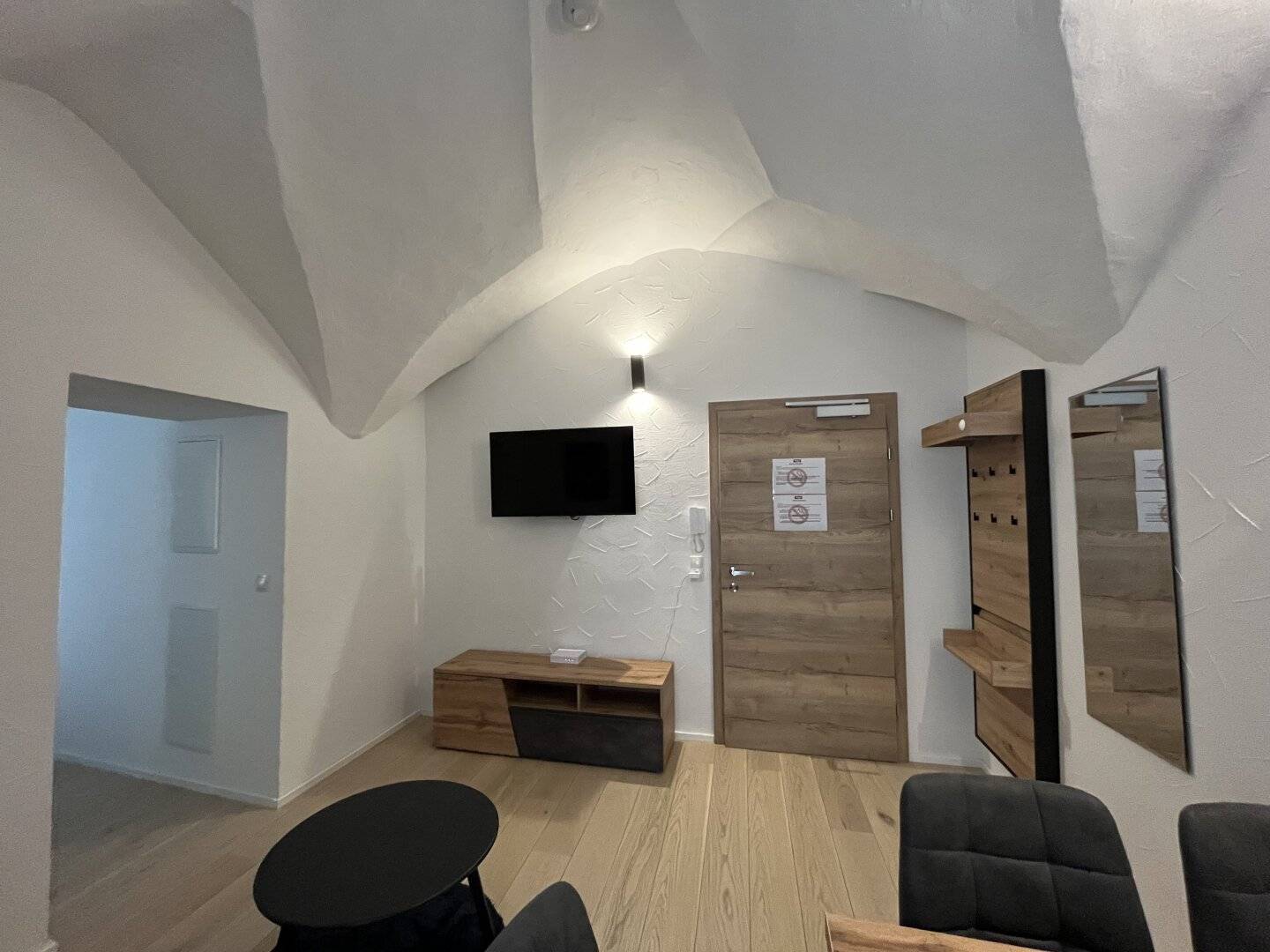 Wunderschöne 3-Zimmerwohnung in kernsaniertem Stadthaus in top Lage