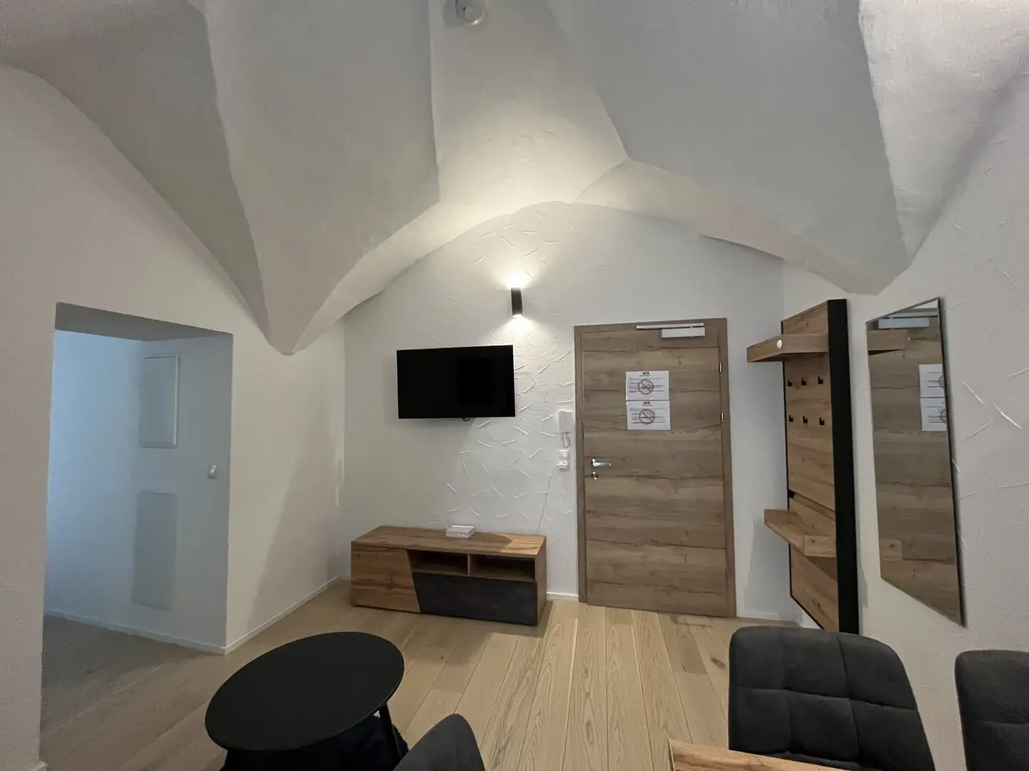 Wunderschöne 3-Zimmerwohnung in kernsaniertem Stadthaus in top Lage