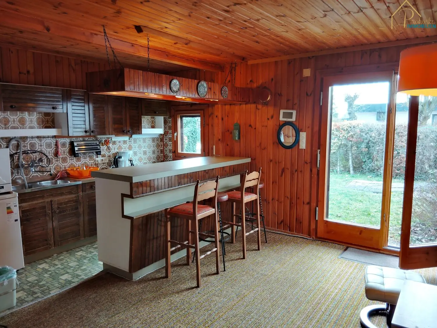 BUNGALOW AM SEE IN DIREKTER 1.REIHE - UFERPARZELLE