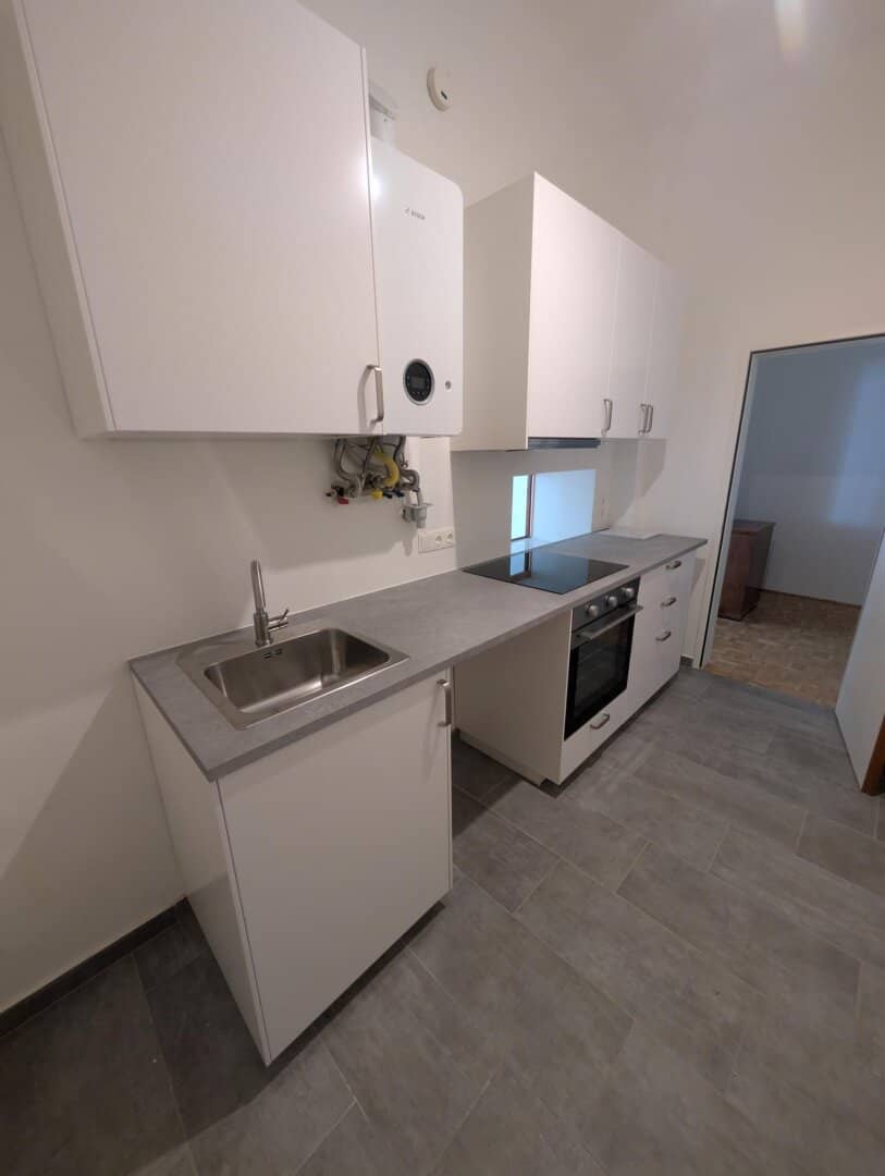 Erstbezug nach Sanierung - Altbauwohnung in Brunn/Geb.