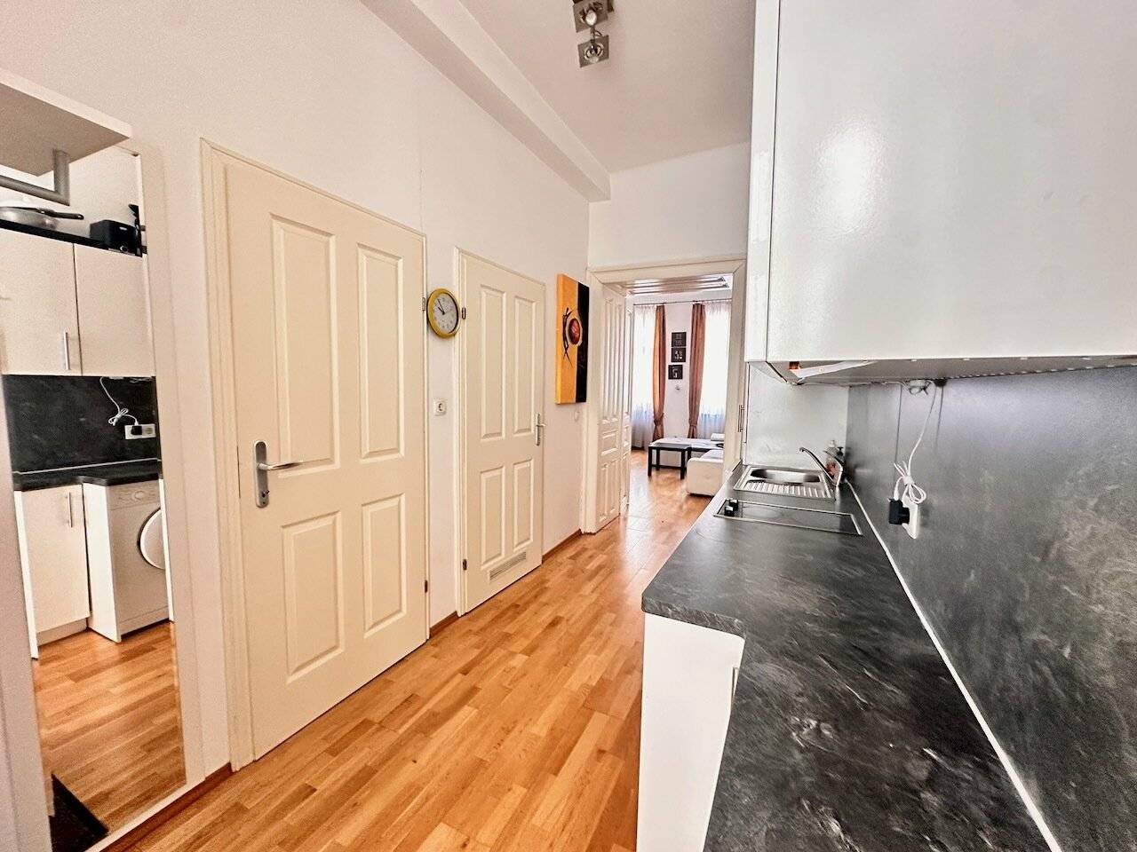 Wohnen nahe Schloss Belvedere - helle 2-Zimmer-Altbauwohnung in 1030 Wien