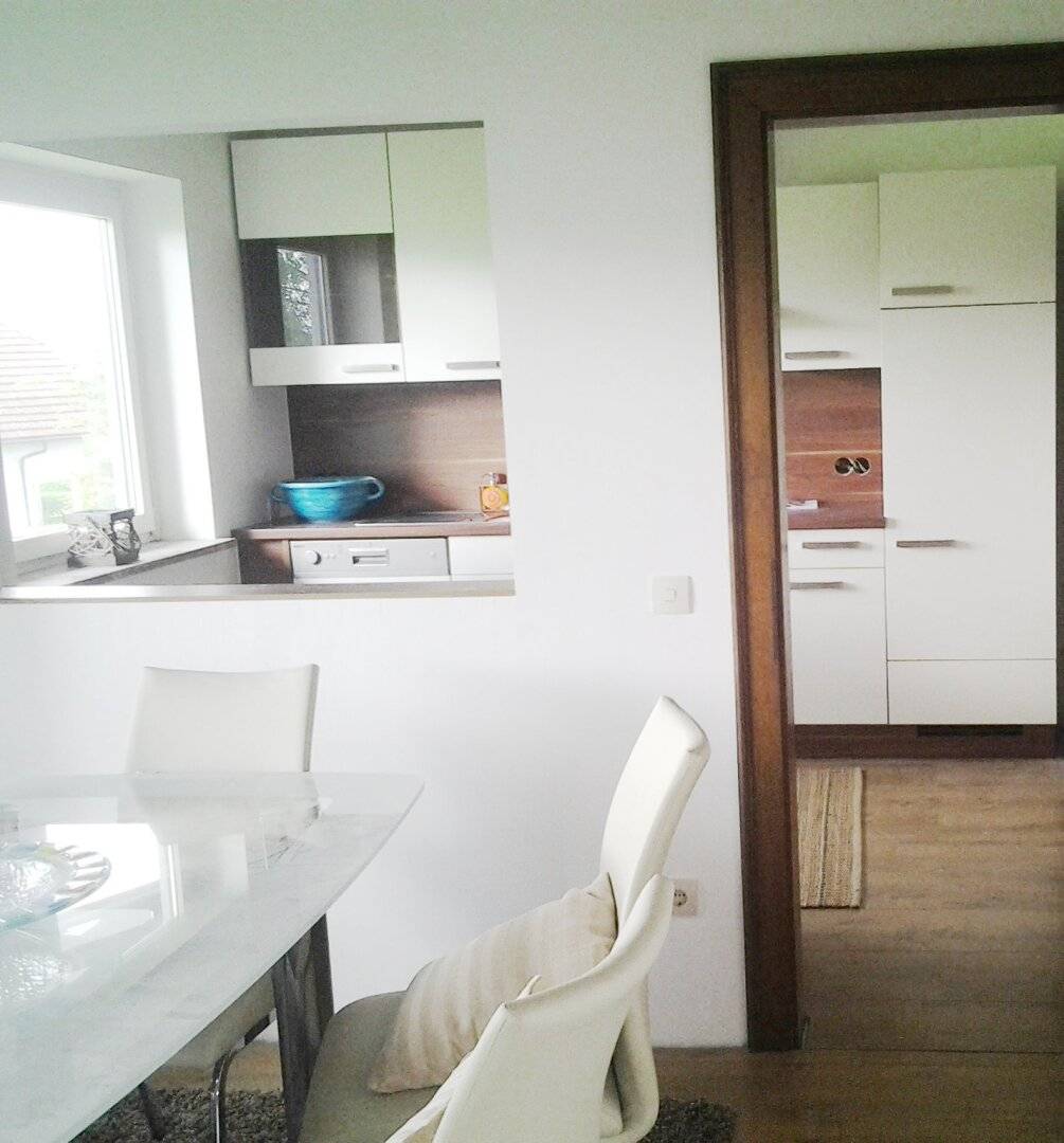 Eine sehr schöne 4 Zimmer-Wohnung mit Balkon im 1. Stock, in Gmunden, in ruhiger Lage.