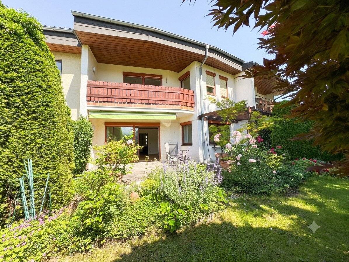 Reihenhaus mit Garten und freiem Ausblick in Toplage von Zell am See / Schüttdorf