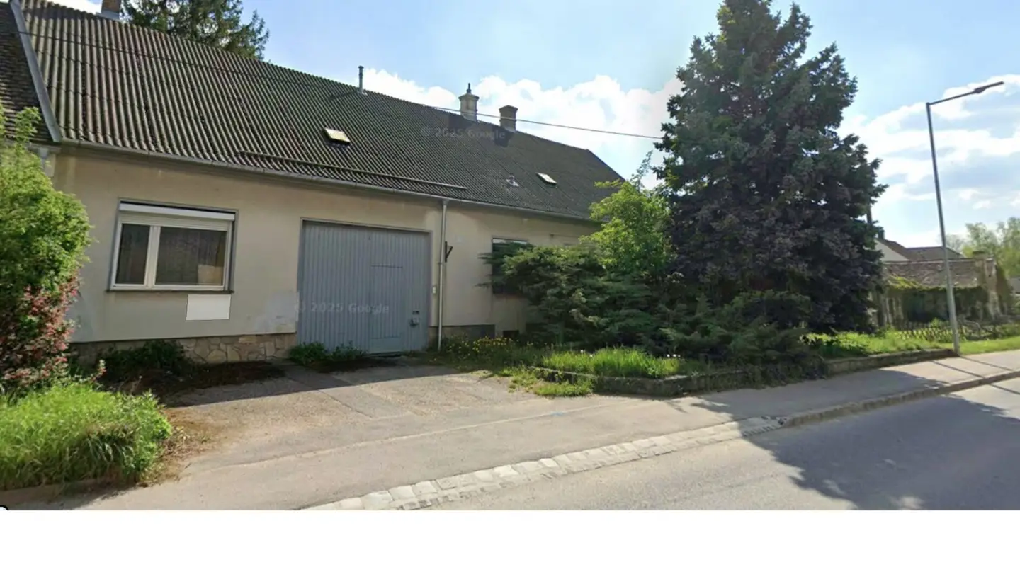 Traumgrundstück 2530 m²- Haus mit Waldrandlage & Vermietungsoption – 300 m² Fläche in Ladendorf!"