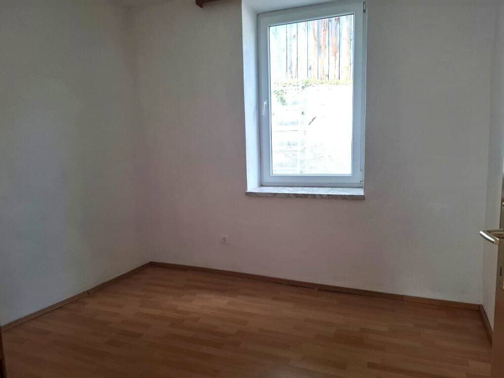 Geräumige 3-Zimmer-Wohnung mit Freifläche im 1. Obergeschoß in Judenburg zu mieten !