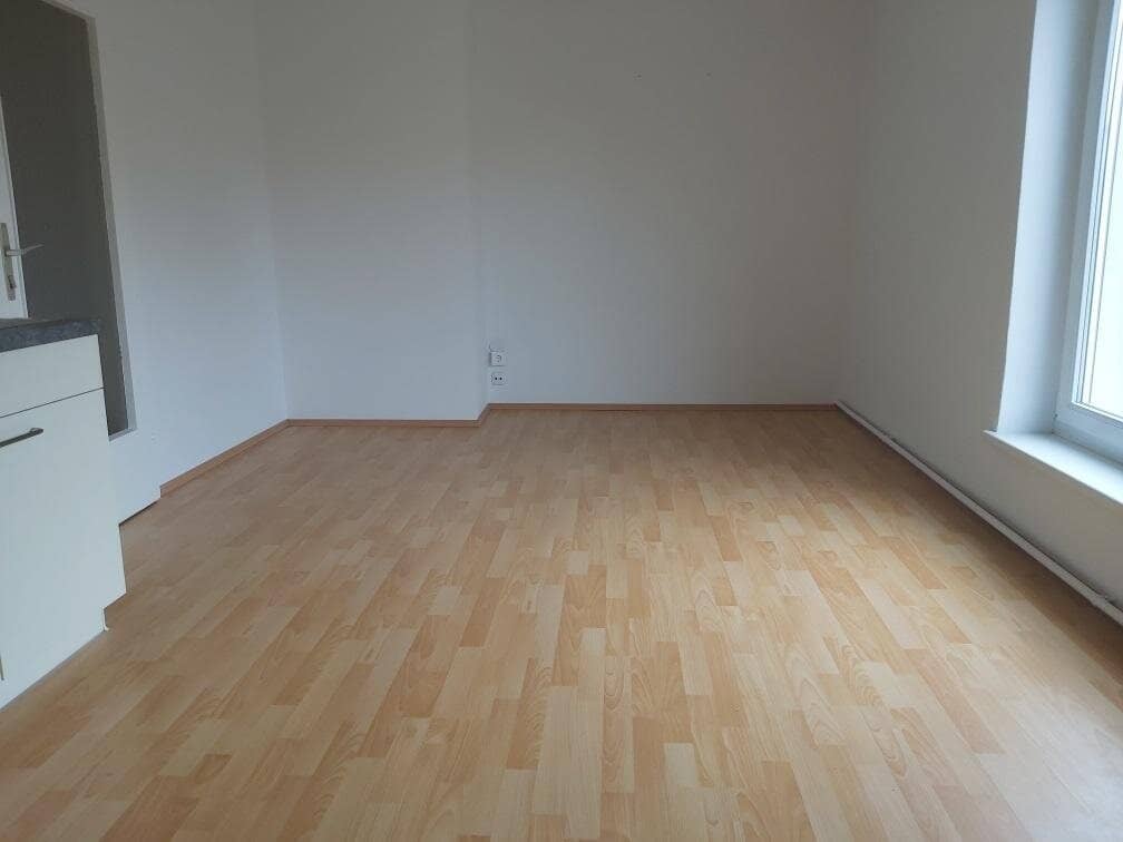 Helle 2-Zimmer-Wohnung mit Küchenblock in Langenwang im Mürztal zu mieten !