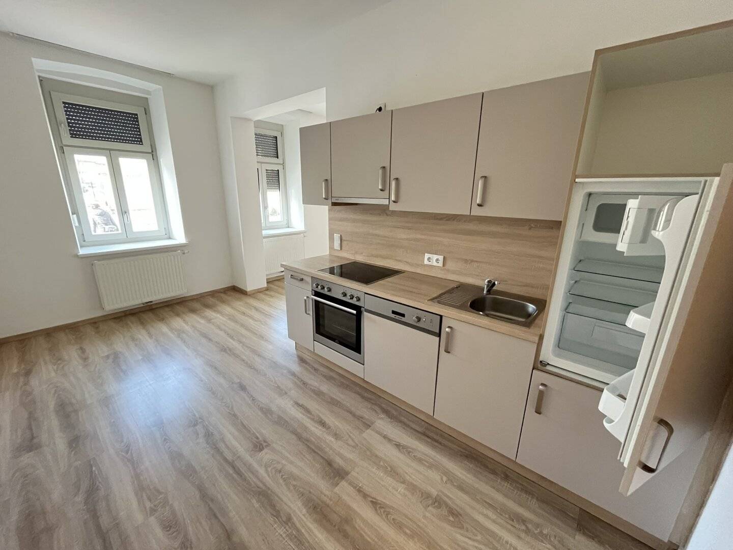 ++Knittelfeld: Geräumige 3-Zimmer-Mietwohnung mit Terrasse in zentrumsnaher Lage++