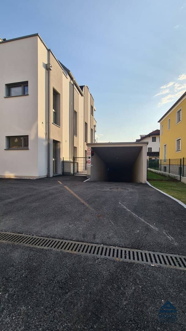 Tiefgaragenplatz Salzburg - Josefiau