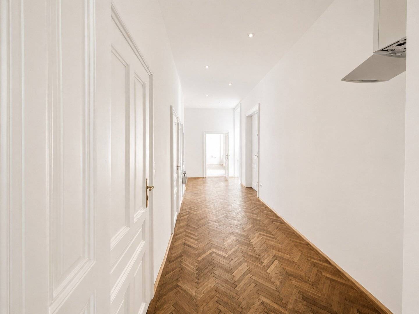 Erstbezug nach Sanierung: 4-Zimmer Altbauwohnung in 1030 Wien - unbefristet - 10 Gehminuten vom HBF und Schloss Belvedere