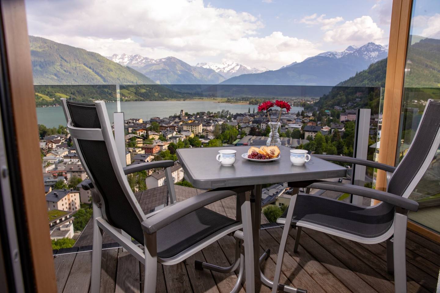 Traum-Penthouse über den Dächern von Zell am See, mit einzigartigem Seeblick und touristischer Nutzung