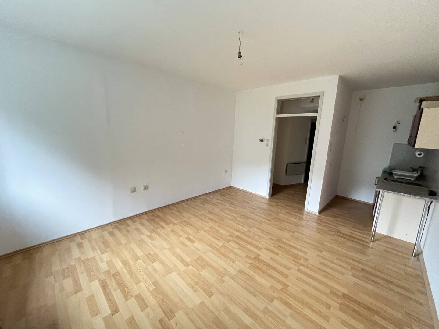 ++ Nette 1-Zimmer Wohnung in ruhiger Wohngegend in Göss ++