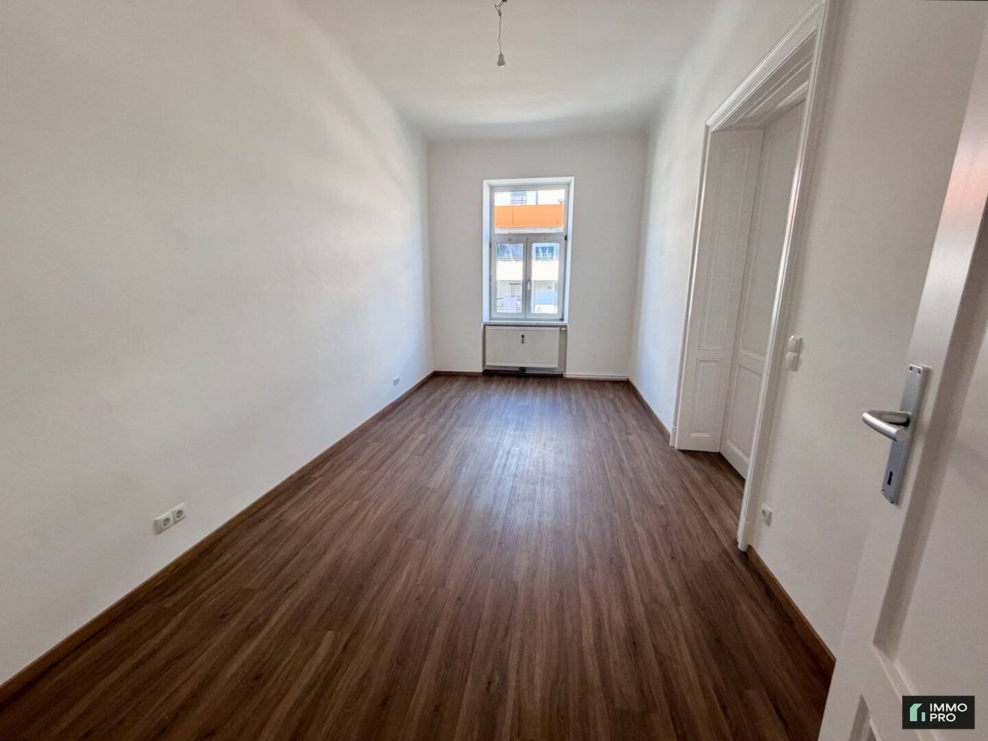 Helle zentral gelegene 3-Zimmer-Wohnung - WG geeignet