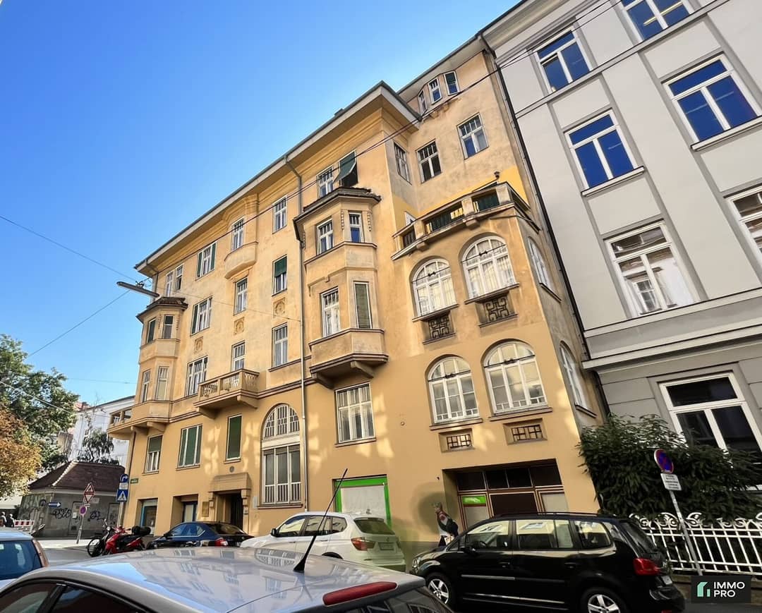 2-Zimmer-Altbauwohnung plus Küche zu vermieten - innere Stadt!