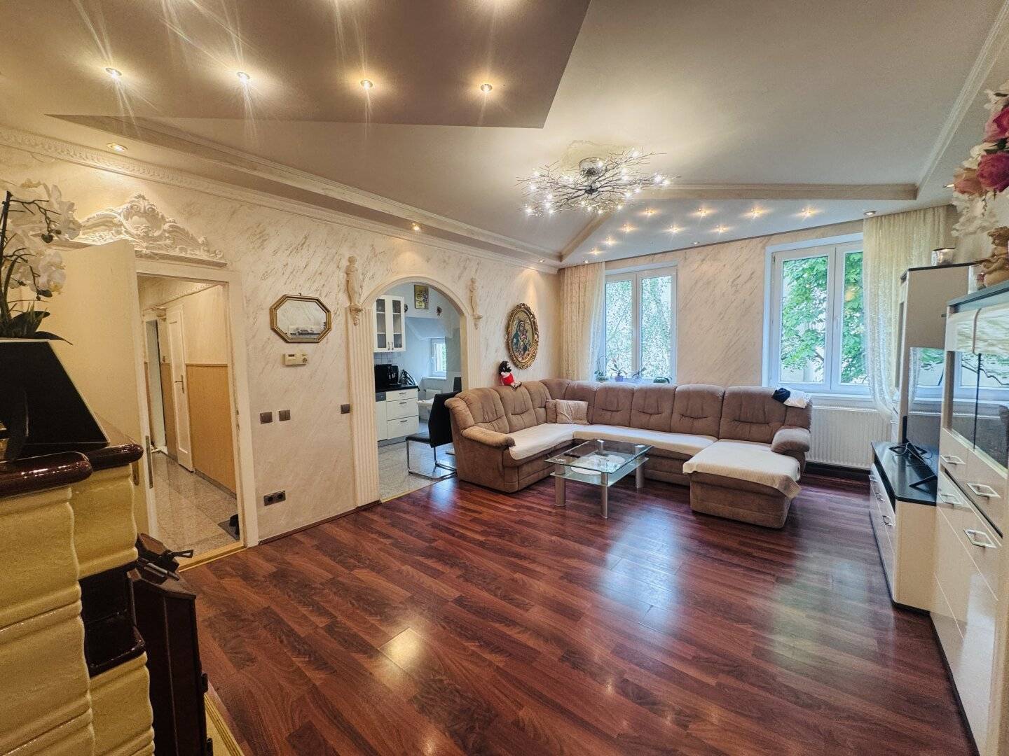 Exclusive 3-room new build apartment with loggia in prime location with well thought-out room layout