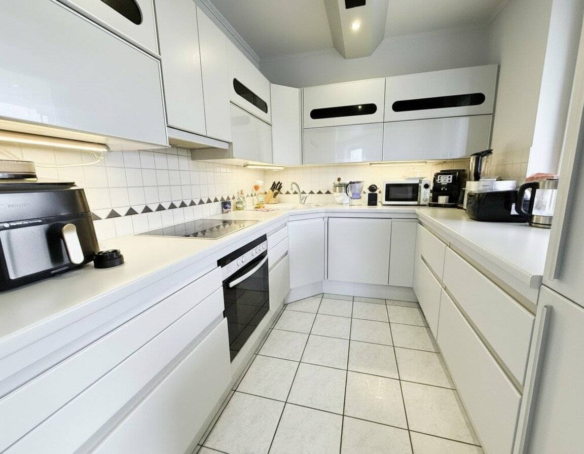 Ihr neues Zuhause: 3-Zimmer-Wohnung mit Terrasse & Tiefgarage in ruhiger Lage
