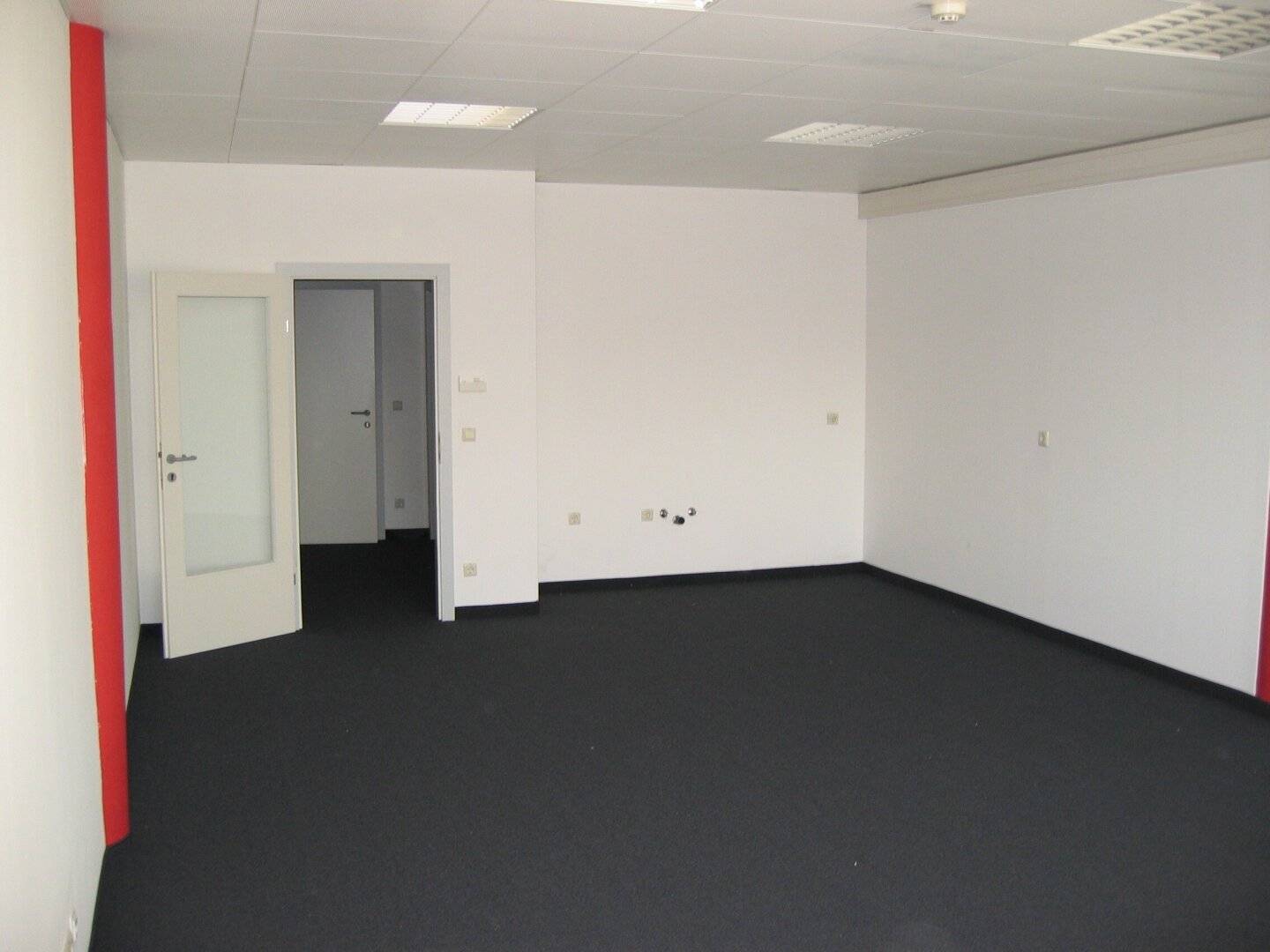 ++ Gewerbeobjekt im Wirtschaftszentrum Spielberg zu verkaufen ++