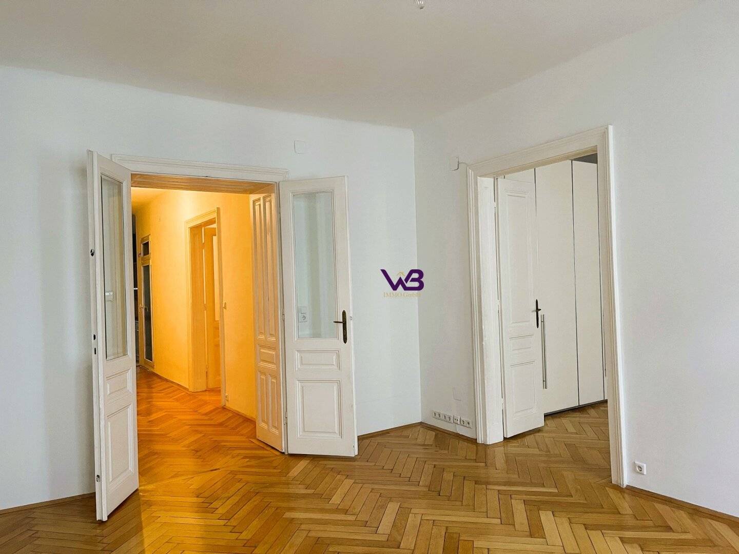 3-Zimmer-Altbauwohnung mit Loggia!