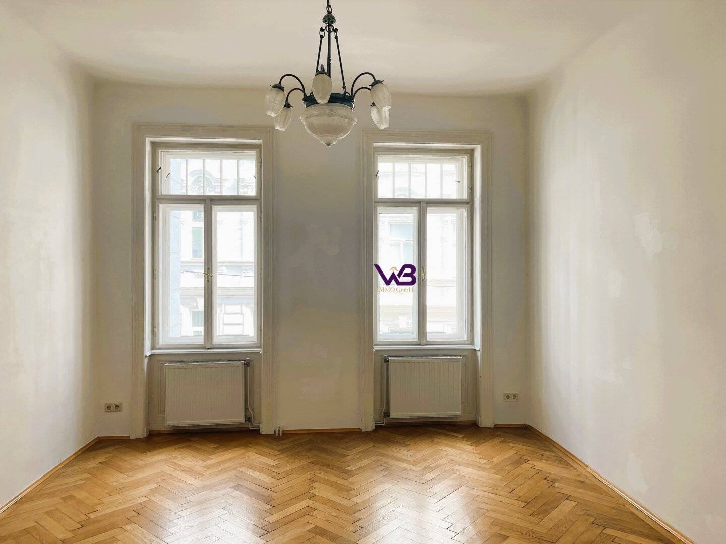 Neuer Preis-3,5-Zimmer-Altbauwohnung mit Loggia!