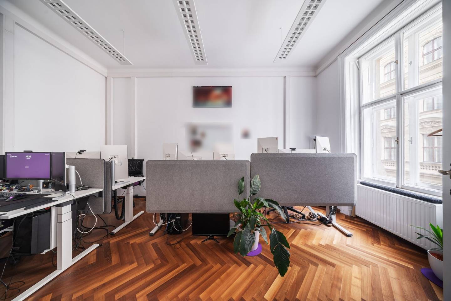 UNBEFRISTET - BÜRO MIT ALTBAUCHARME UND PERFEKTER INFRASTRUKTUR IM 1. BEZIRK
