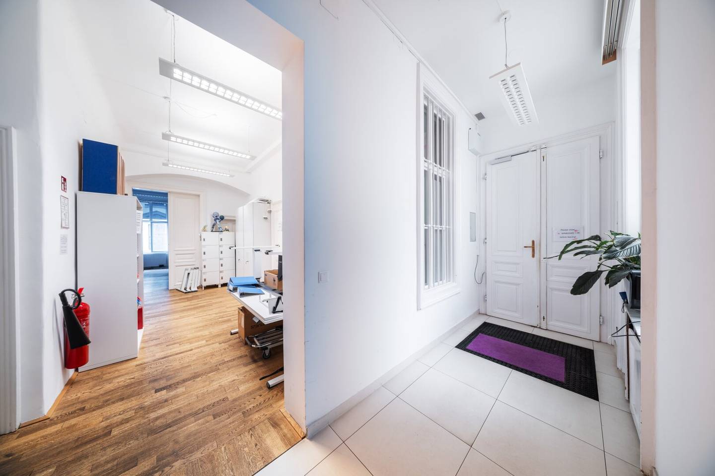 UNBEFRISTET - REPRÄSENTATIVE ALTBAU-BÜROFLÄCHE IN BESTER INNENSTADTLAGE