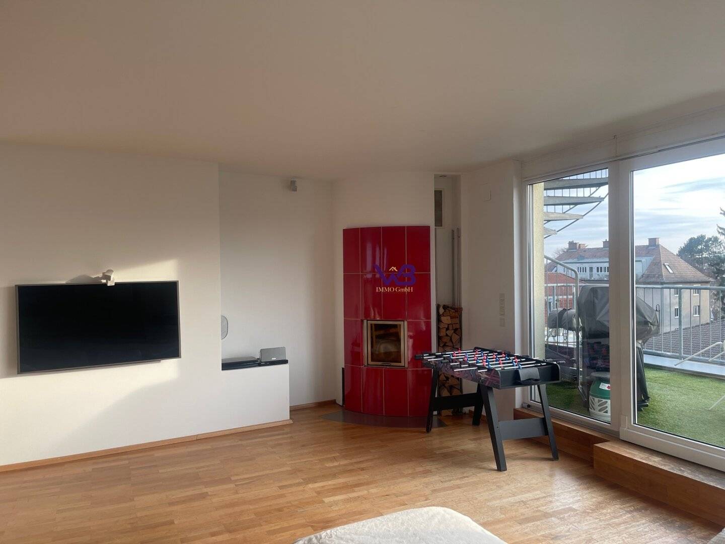 Traumhafte DG-Wohnung, Zentrumsnähe, mit Freiflächen, Dachgarten und KFZ Stellplatz.