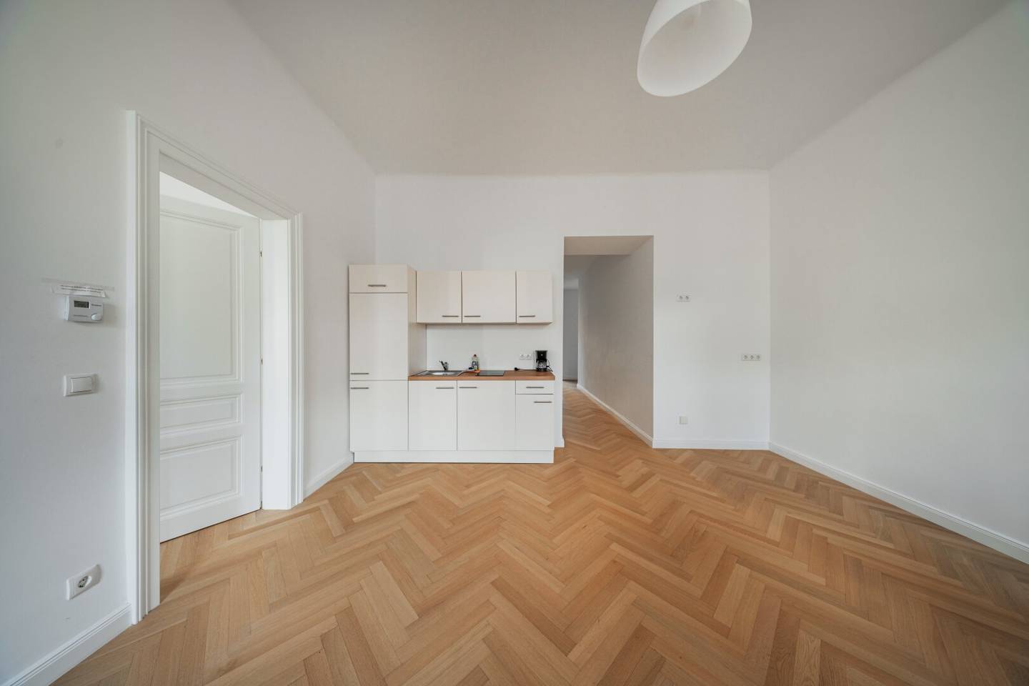 CHARMANTE 3 ZIMMER-WOHNUNG & 2 BADEZIMMER IN MODERNEM DESIGN AUF DER WIEDNER HAUPTSTRASSE