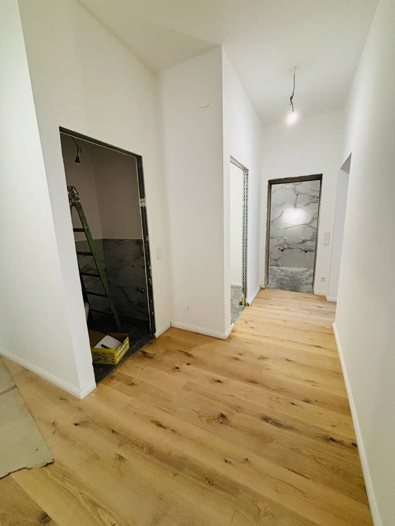 ELEGANZ TRIFFT MODERNE - ERSTBEZUG IM REVITALISIERTEN STILALTBAU - PROVISIONSFREI