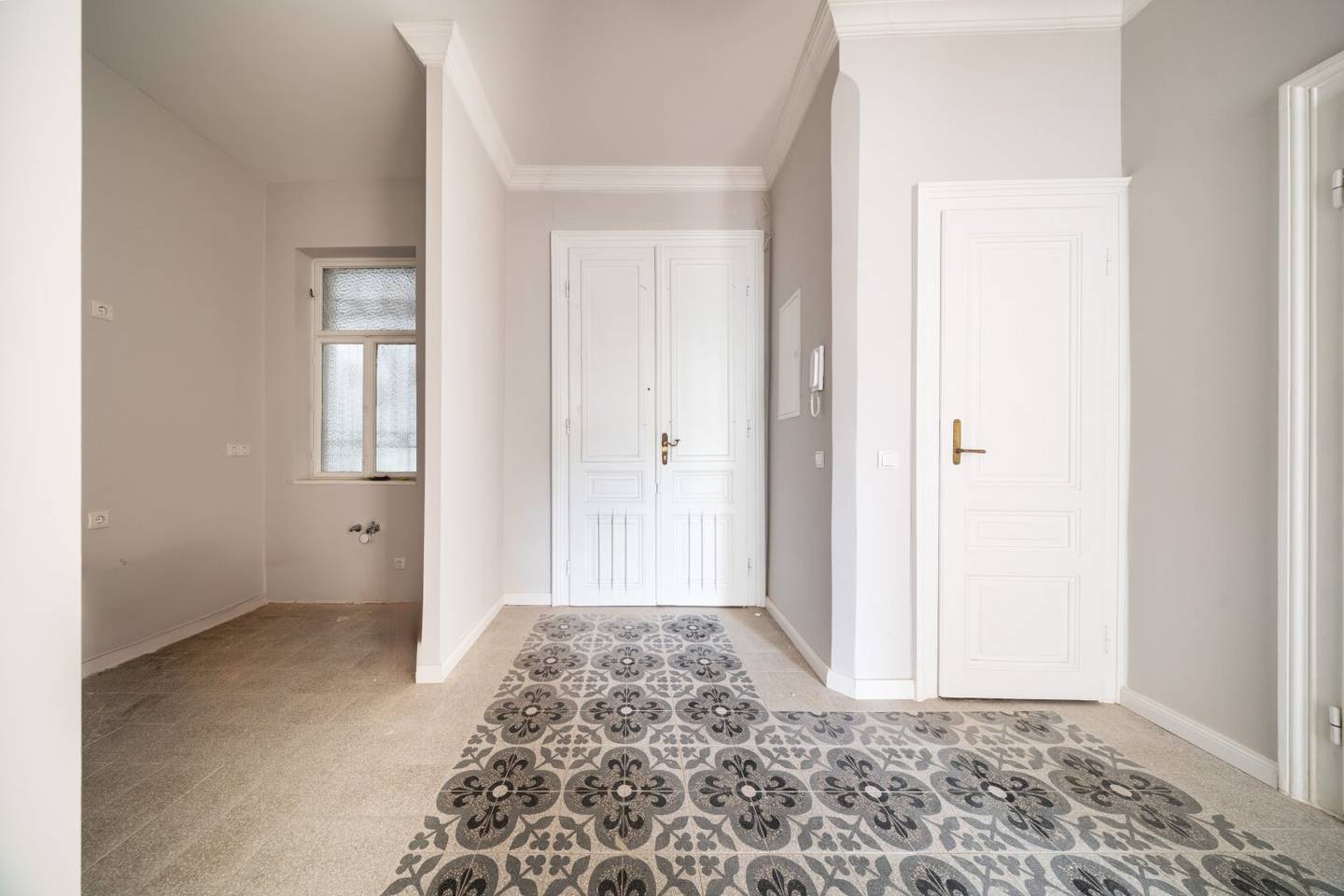 KERNSANIERTER ALTBAU-ERSTBEZUG IN BESTER GRINZINGER LAGE – 3 ZIMMER | KLASSISCHER WIENER CHARME