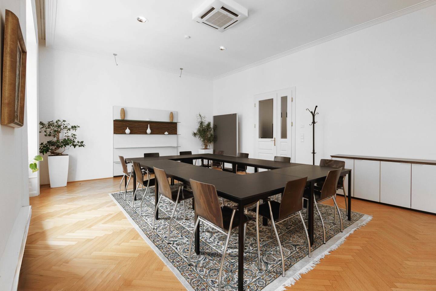 ALL-INCLUSIVE - EXKLUSIVES BÜRO MIT BLICK AM GRABEN UND STEPHANSDOM
