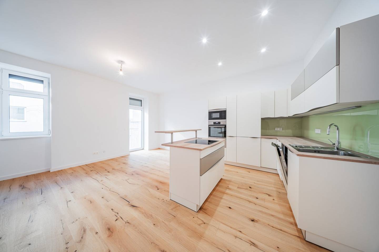 TOP MODERNE 2 ZIMMER ALTBAUWOHNUNG NÄHE SCHLOSS BELVEDERE