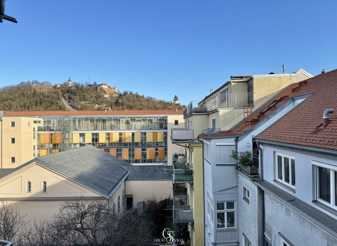 Stilvolle Wohnung mit Balkon und beeindruckendem Blick auf den Schlossberg