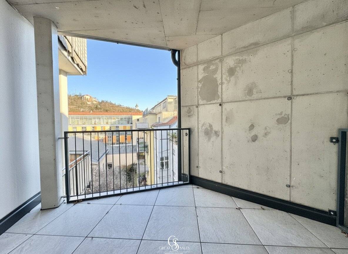 Stilvolle Wohnung mit Balkon und beeindruckendem Blick auf den Schlossberg