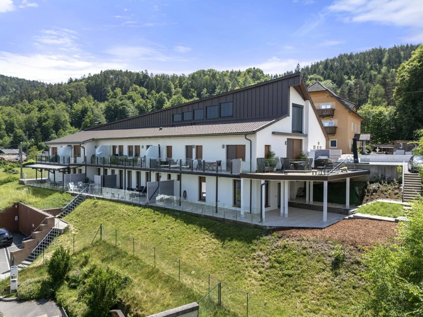 Sekirn am Wörthersee : Moderne Terrassenwohnung mit PV-Anlage +  E - Ladestation  +  Seenähe  -- Top 9