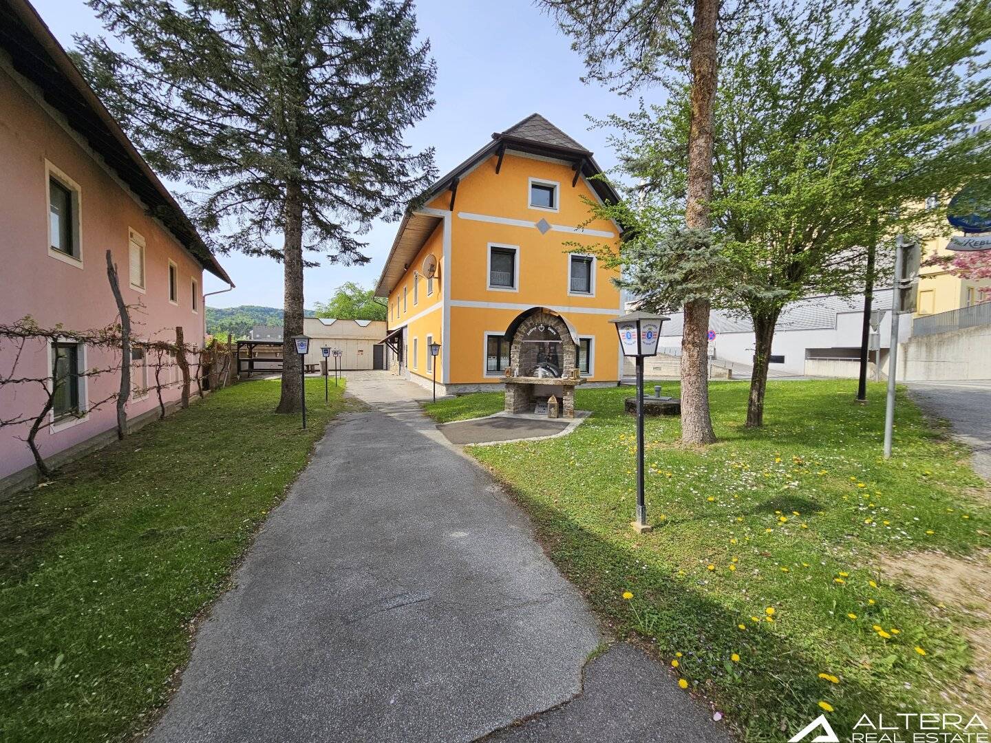 St. Nikolai im Sausal! - Haus mit Potential für mehrere Wohneinheiten und auch für Gastronomie in guter und zentraler Dorflage!