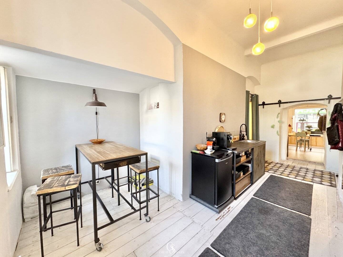Stadtwohnung oder Atelier – Gestaltungspotenzial in zentraler Lage