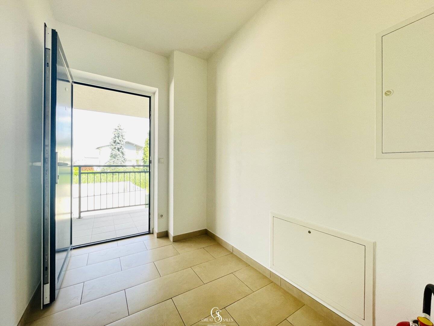Attraktive und helle 3-Zimmer-Eigentumswohnung mit großem Balkon & Parkplatz!