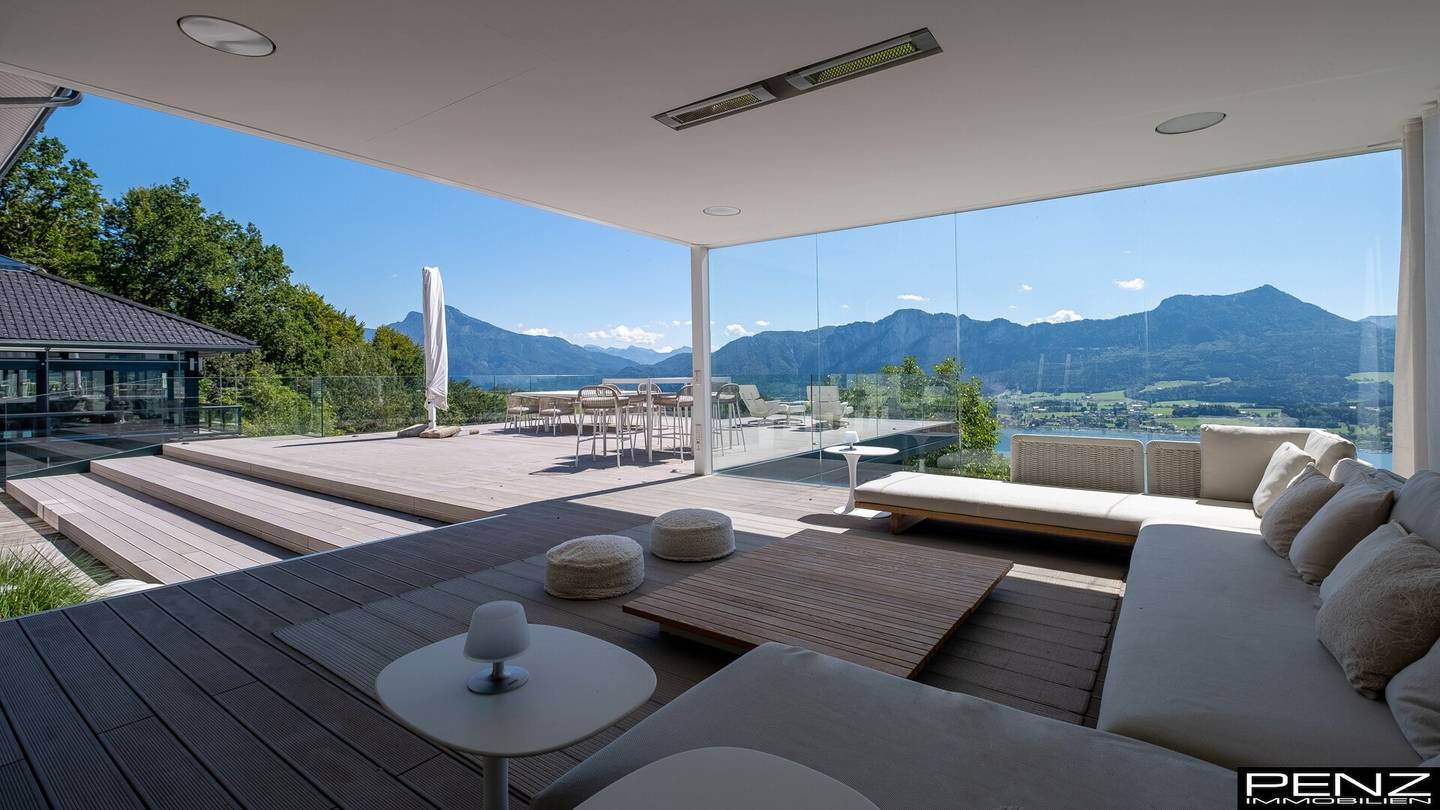 MONDSEE: Private Estate am Mondseeberg - Infinity Pool & unverbaubarer Seeblick