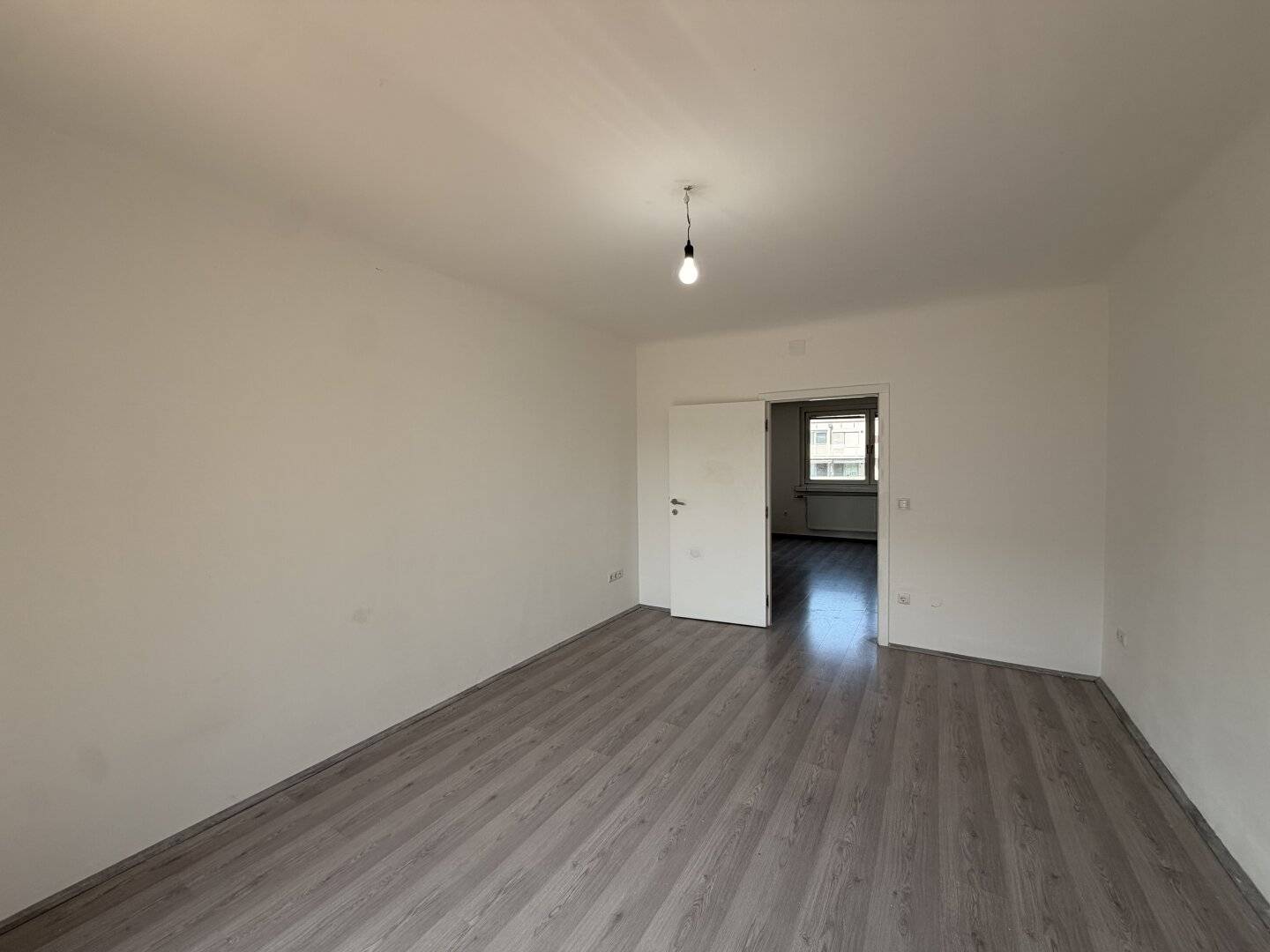 Stadlauer Straße - 2 Zimmer Neubau mit 6,06m2 Balkon