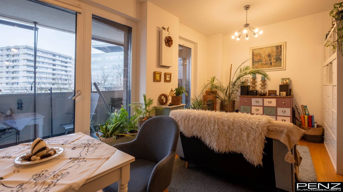LINZ-URFAHR: Attraktive Microflat im Bruckner Tower