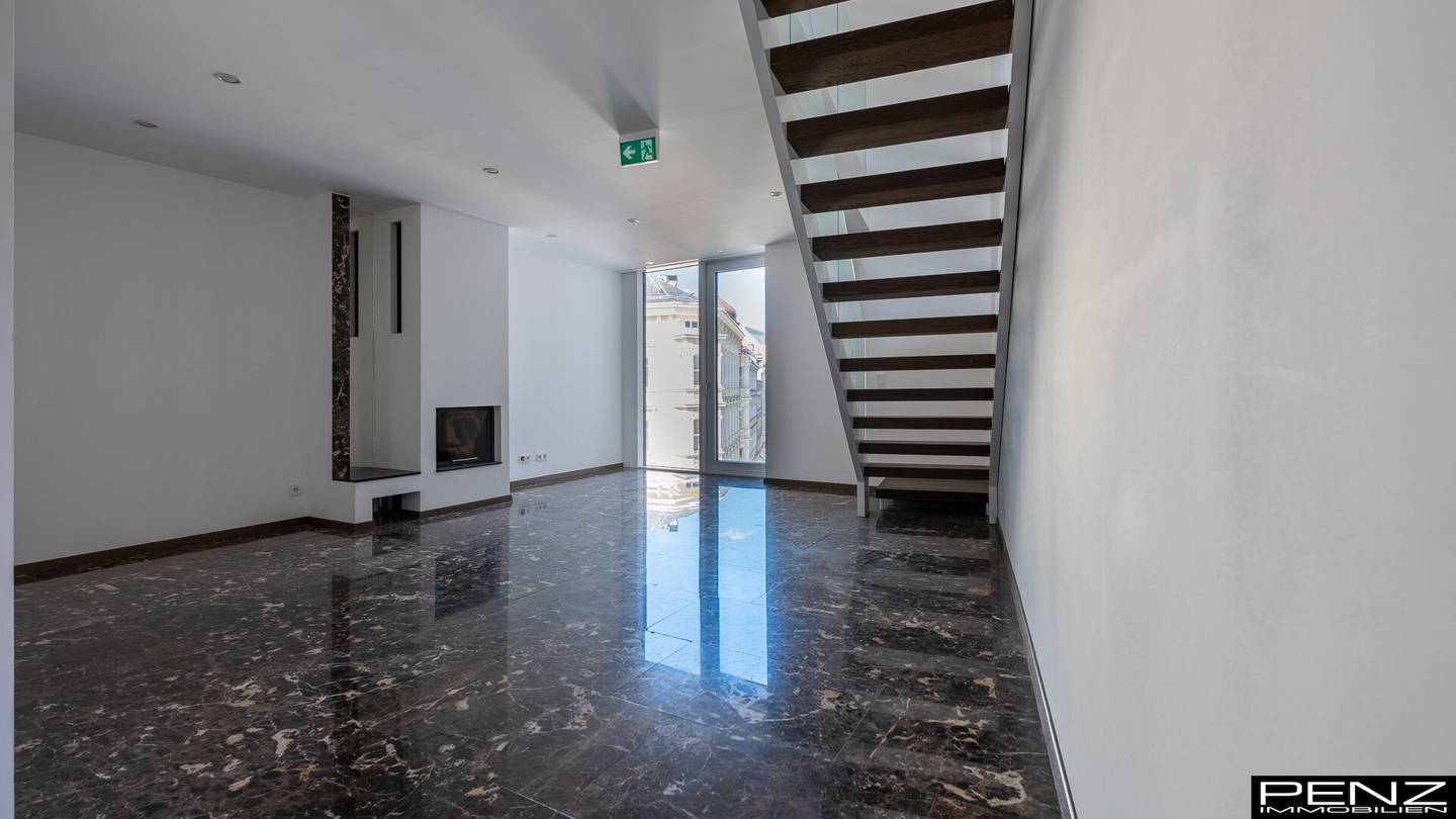 LINZ Taubenmarkt: Exklusive Maisonette mit 160 m² Dachterrasse & zwei Balkonen