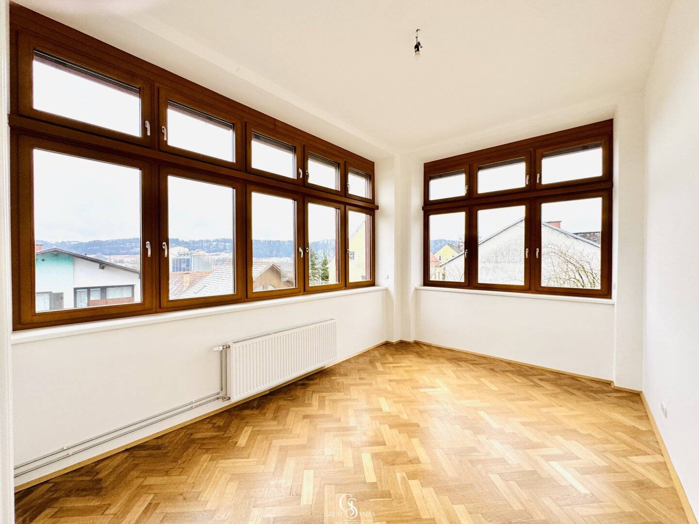 Wohnen mit Klasse – stilvolle Wohnung in kernsanierter Altbauvilla - Erstbezug!