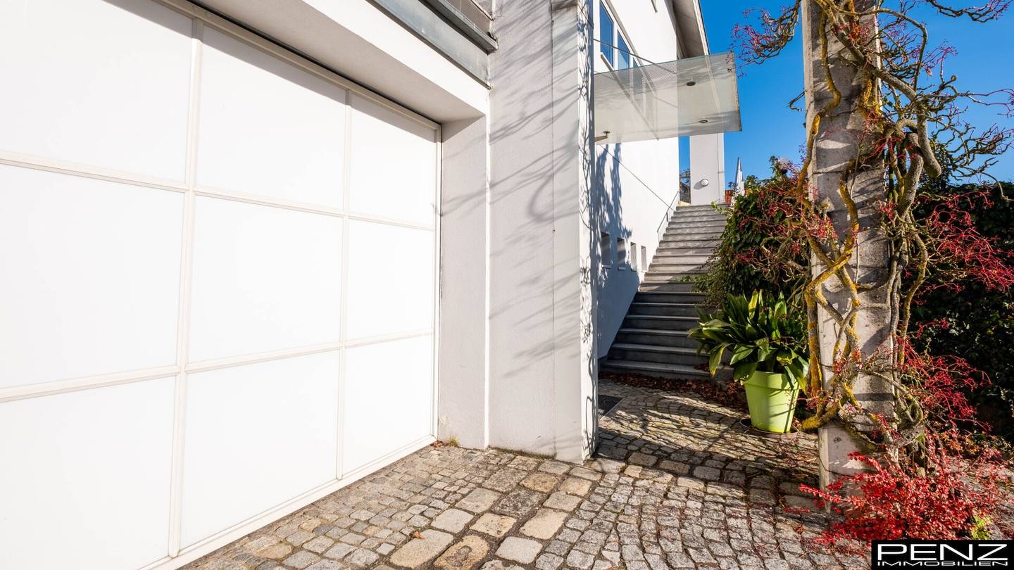 GALLNEUKIRCHEN: Großes Traumhaus mit eleganter Architektur