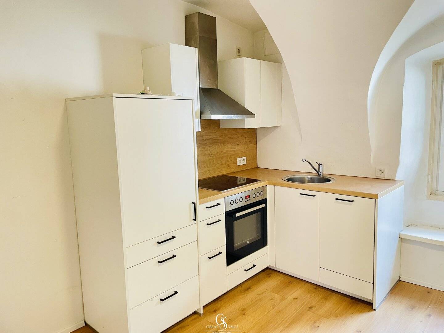 Kompakte 2-Zimmer-Stadtwohnung mit moderner Marken-Küche!